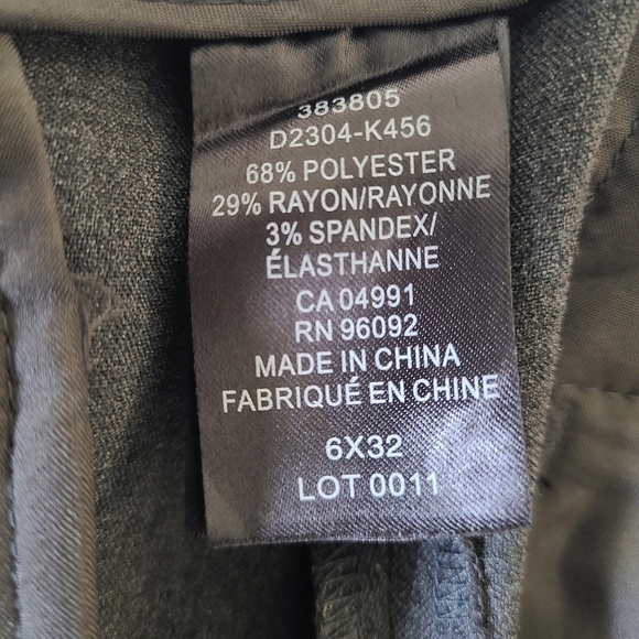 HILARY RADLEY Gray Straight Leg Dress Pants Size 6 NWT - Picture 8 of 9
